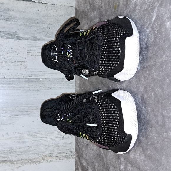 1125 Marvel Issue#1 Spider Sneakers - Picture 2 of 8